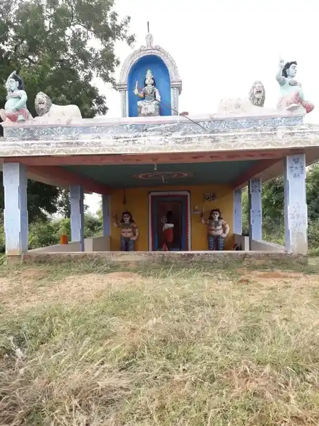 Arulmigu Maruthaikkulam Pidaari Temple, Vellaanchaar - 622103 அருள்மிகு மருதைக்குளம் பிடாரி திருக்கோயில், Vellaanchaar - 622103, Pudukkottai - Ancient Temple Architecture and History Image 7