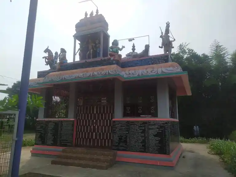 Arulmigu Maruthaiveeran Temple, Illupaikudi - 621713