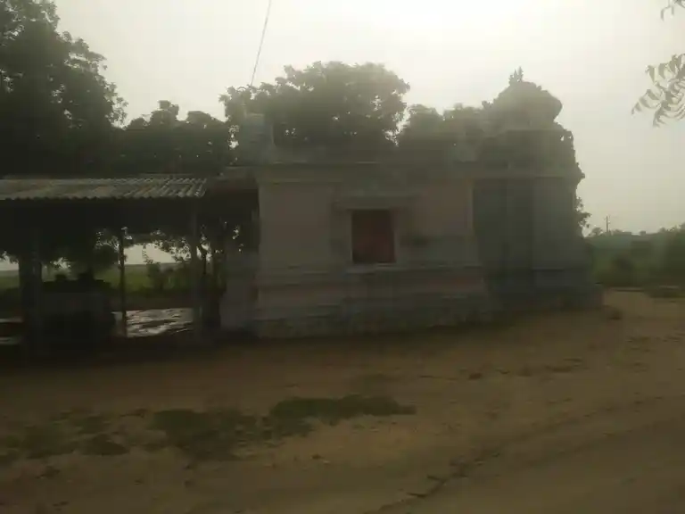 Arulmigu Maruthakaliyamman Mariyamman Temple, Renganathapuram - 639202 அருள்மிகு மருதகாளியம்மன் மாரியம்மன் திருக்கோயில்,  - 639202, Karur - Ancient Temple Architecture and History Image 5