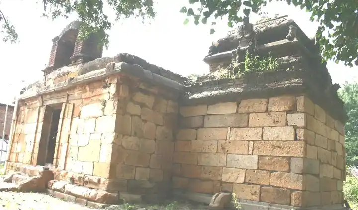 Arulmigu Maruthandeeswarar Temple, Kovandakurichi - 621711 Arulmigu Maruthandeeswarar Temple, Kovandakurichi - 621711, Thiruchirappalli - Ancient Temple Architecture and History Image 2