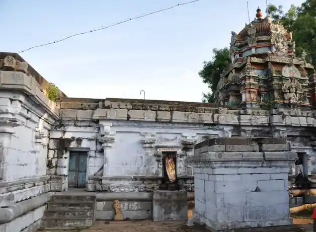 Arulmigu Maruthantheeswarar Temple, Pennakonam - 621108 அருள்மிகு மருந்தாதீஸ்வரர் மற்றும் வேணுகோபாலசுவாமி திருக்கோயில், Pennakonam - 621108, Perambalur - Ancient Temple Architecture and History Image 7
