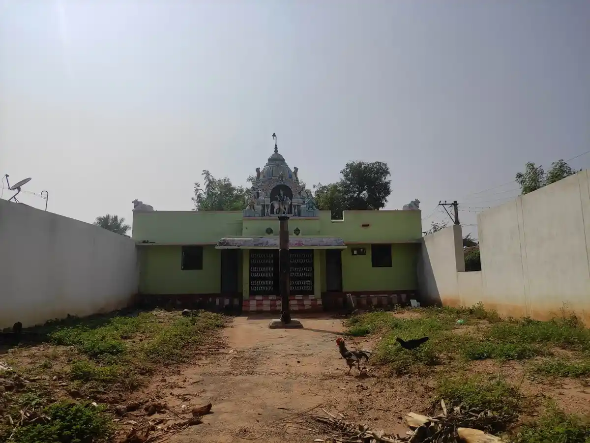 Arulmigu Maruthanuthu Perumal Temple, Gullichettipatty - 624219 அருள்மிகு மருதனூத்து பெருமாள் திருக்கோயில், Gullichettipatty - 624219, Dindigul - Ancient Temple Architecture and History Image 4