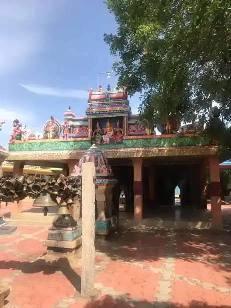 Arulmigu Maruthappa Iyyanar Temple, Melavaniyangudi - 630561 அருள்மிகு மருதப்பஅய்யனார் திருக்கோயில், மேலவாணியங்குடி, Melavaniyangudi - 630561, Sivagangai - Ancient Temple Architecture and History Image 5