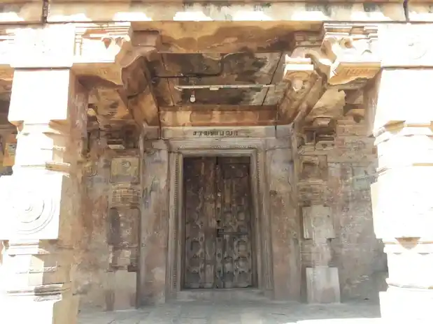 Arulmigu Maruthappasamy Temple, Vikkramangalam - 625207 அருள்மிகு மருதப்பசாமி திருக்கோயில், Vikkramangalam - 625207, Madurai - Ancient Temple Architecture and History Image 4