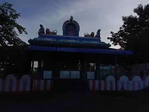 Arulmigu Maruthavanathamman Temple, Koluvoor - 623705 அருள்மிகு. மருதவனத்தம்மன் திருக்கோயில், Koluvoor - 623705, Ramanathapuram - Ancient Temple Architecture and History Image 2