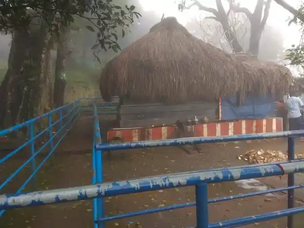 Arulmigu Masiperiyasamy Temple, Ariyur Nadu - 637415 அருள்மிகு மாசி பெரியசாமி திருக்கோயில், Ariyur Nadu - 637415, Namakkal - Ancient Temple Architecture and History Image 3