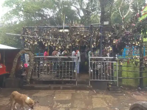 Arulmigu Masiperiyasamy Temple, Ariyur Nadu - 637415 அருள்மிகு மாசி பெரியசாமி திருக்கோயில், Ariyur Nadu - 637415, Namakkal - Ancient Temple Architecture and History Image 4
