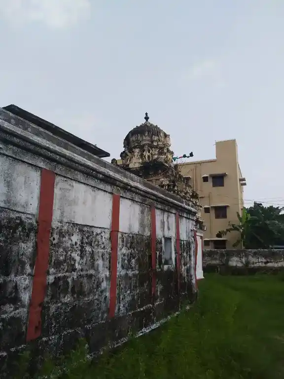 Arulmigu Mathana Kesava Perumal Temple, Narashingapuram - 631402 அருள்மிகு மதனகேசவப் பெருமாள் திருக்கோயில், Narashingapuram - 631402, Tiruvallur - Ancient Temple Architecture and History Image 2
