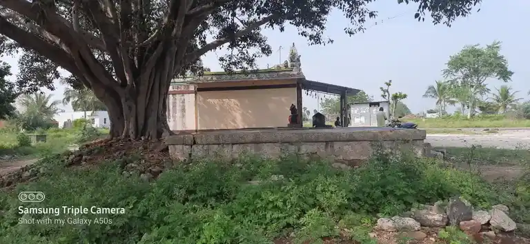 Arulmigu Mathanayakkanpatti Vinayagar Temple, Mathanayakkanpatti - 624620 அருள்மிகு மாதாநாயக்கன்பட்டி விநாயகர் கோயில், Mathanayakkanpatti - 624620, Dindigul - Ancient Temple Architecture and History Image 5