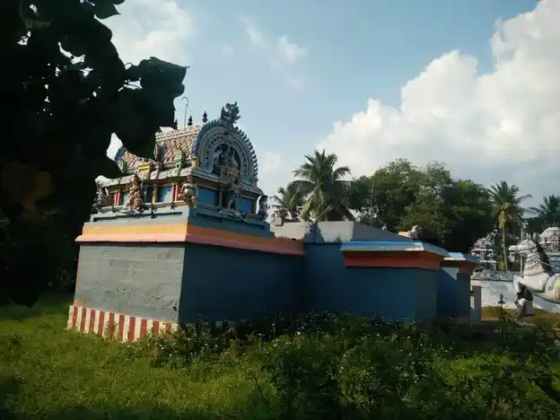 Arulmigu Matharpandiyamman Temple, Pulivalam - 639115 Arulmigu Matharpandiyamman Temple, ஊராட்சி ஒன்றிய நடுநிலைப்பள்ளி புலிவலம், Pulivalam - 639115, Thiruchirappalli - Ancient Temple Architecture and History Image 2
