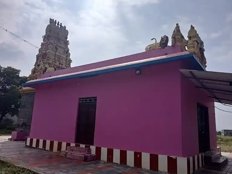 Arulmigu Mathippapuriamman Temple, Venganyakkanpalayam - 638459 அருள்மிகு மதிப்பாபுரியம்மன் திருக்கோயில், Venganyakkanpalayam - 638459, Erode - Ancient Temple Architecture and History Image 4