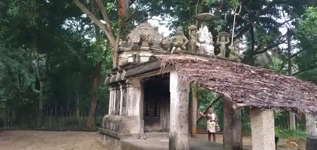 Arulmigu Mathirip Pillaiyar Temple, Polagam - 609702 Temple