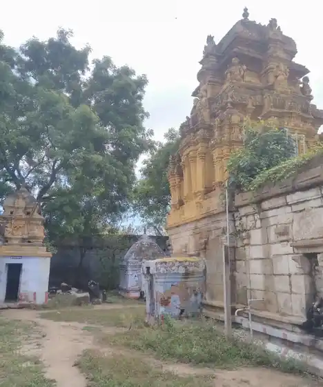 Arulmigu Mathiyapureeswarar Temple, Paranchervazhi - 638701 அருள்மிகு மத்தியபுரீஸ்வரர் திருக்கோயில், Paranchervazhi - 638701, Tiruppur - Ancient Temple Architecture and History Image 2
