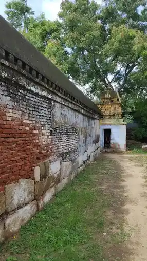 Arulmigu Mathiyapureeswarar Temple, Paranchervazhi - 638701 அருள்மிகு மத்தியபுரீஸ்வரர் திருக்கோயில், Paranchervazhi - 638701, Tiruppur - Ancient Temple Architecture and History Image 3