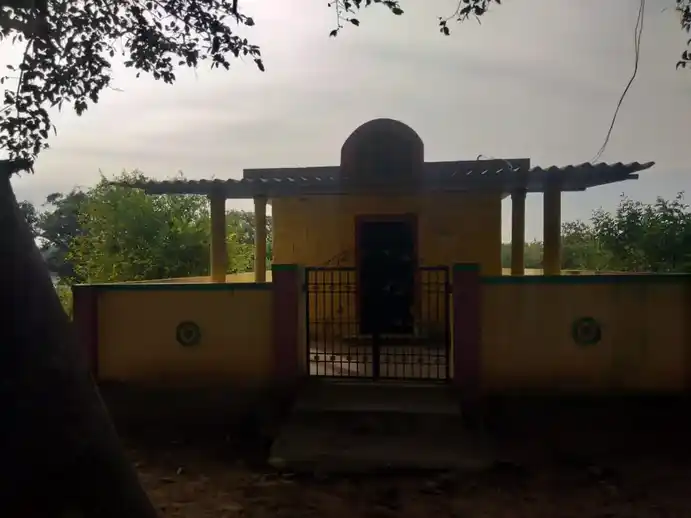 Arulmigu Mathooramman Temple, Thandarai - 635107 அருள்மிகு மத்தூரம்மா திருக்கோயில், தண்டரை - 635107, Krishnagiri - Ancient Temple Architecture and History Image 4