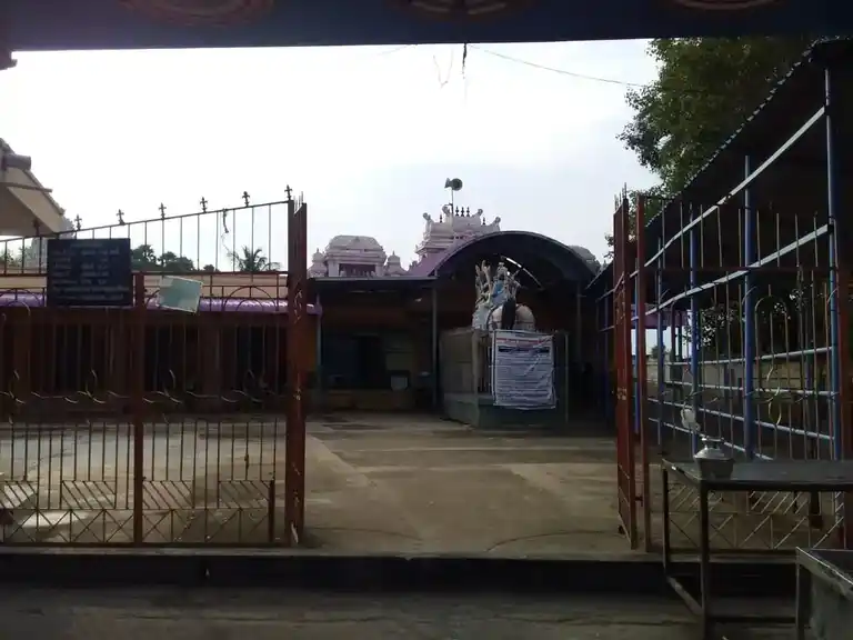 Arulmigu Mathukarai Sellandiyamman Temple, Thirukampuliur, Thirukampuliyur - 639102 அருள்மிகு மதுக்கரை செல்லாண்டியம்மன் திருக்கோயில், Thirukampuliur, Thirukampuliyur - 639102, Karur - Ancient Temple Architecture and History Image 5