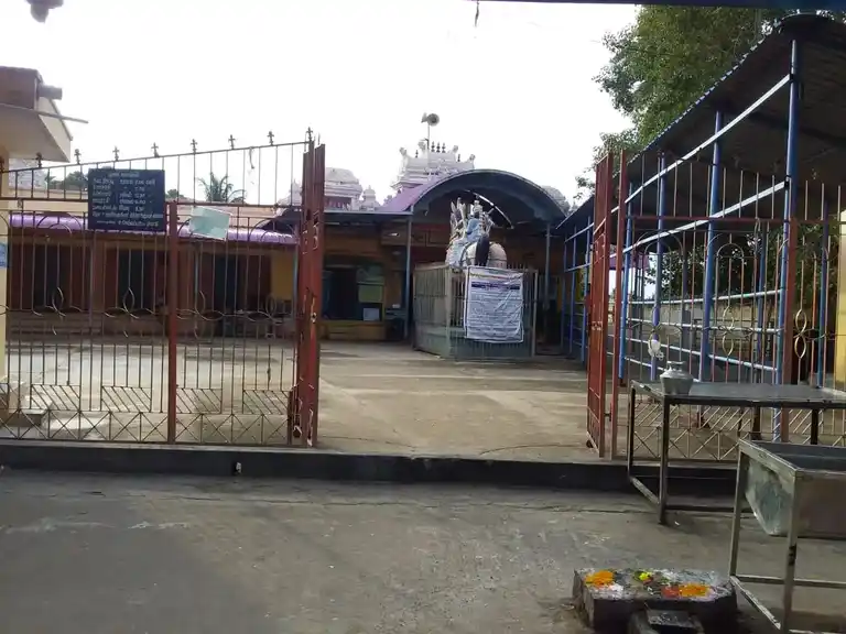 Arulmigu Mathukarai Sellandiyamman Temple, Thirukampuliur, Thirukampuliyur - 639102 அருள்மிகு மதுக்கரை செல்லாண்டியம்மன் திருக்கோயில், Thirukampuliur, Thirukampuliyur - 639102, Karur - Ancient Temple Architecture and History Image 7