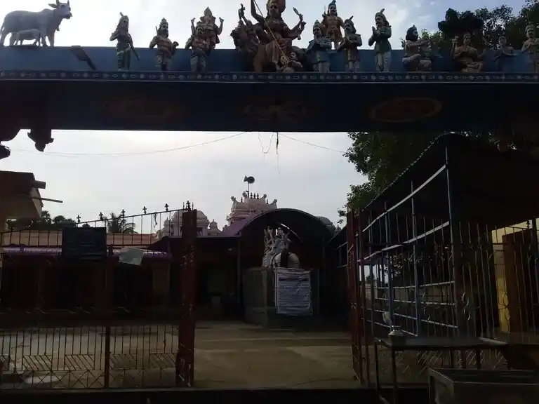 Arulmigu Mathukarai Sellandiyamman Temple, Thirukampuliur, Thirukampuliyur - 639102 அருள்மிகு மதுக்கரை செல்லாண்டியம்மன் திருக்கோயில், Thirukampuliur, Thirukampuliyur - 639102, Karur - Ancient Temple Architecture and History Image 8