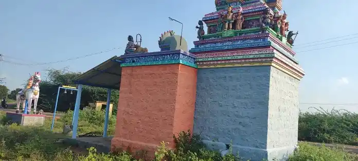 Arulmigu Mathuraiveerasamy Temple, Putthoor - 621313 Arulmigu Mathuraiveerasamy Temple, Putthoor - 621313, Karur - Ancient Temple Architecture and History Image 3