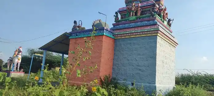 Arulmigu Mathuraiveerasamy Temple, Putthoor - 621313 Arulmigu Mathuraiveerasamy Temple, Putthoor - 621313, Karur - Ancient Temple Architecture and History Image 4