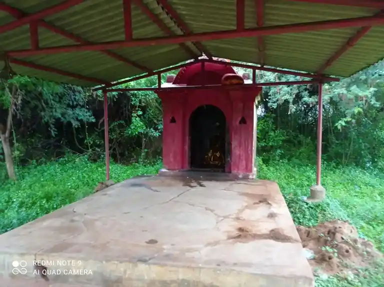 Arulmigu Mathurakaliyamman Temple, Koviloor. - 621715 அருள்மிகு மதுரகாளியம்மன் திருக்கோயில், Koviloor., Koviloor. - 621715, Ariyalur - Ancient Temple Architecture and History Image 2