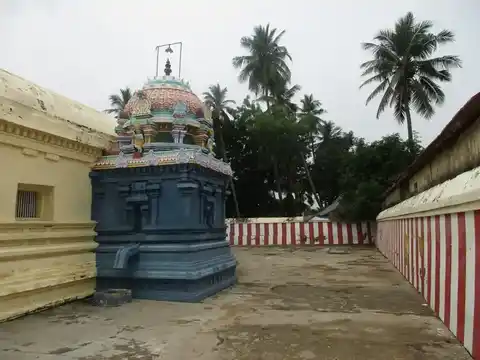 Arulmigu Mathuvanaramasamy Temple, Therku Agrahaaram, Valangaiman - 612804 அருள்மிகு மதுவனராமசாமி திருக்கோயில், Therku Agrahaaram, Valangaiman - 612804, Thiruvarur - Ancient Temple Architecture and History Image 5