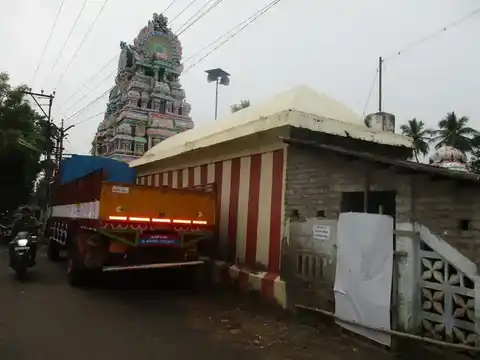 Arulmigu Mathuvanaramasamy Temple, Therku Agrahaaram, Valangaiman - 612804 அருள்மிகு மதுவனராமசாமி திருக்கோயில், Therku Agrahaaram, Valangaiman - 612804, Thiruvarur - Ancient Temple Architecture and History Image 9