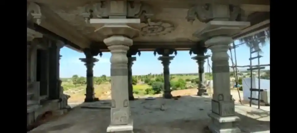 Arulmigu Mattaparai Eeswaran Temple, Thevathur - 624614 அருள்மிகு மட்டபாறை ஈஸ்வரன் திருக்கோயில், Thevathur - 624614, Dindigul - Ancient Temple Architecture and History Image 7