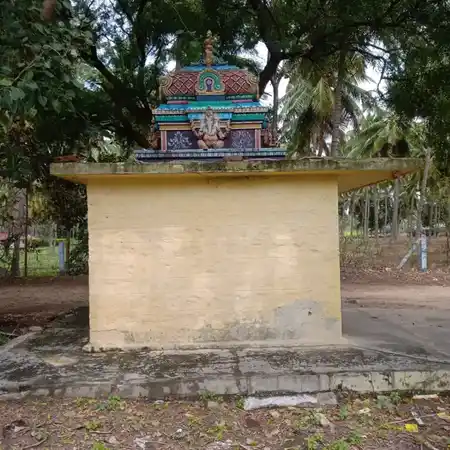 Arulmigu Mattu Vinayagar Temple, Near Shanmugasundram Thottam, Dhali - 642112 அருள்மிகு மேட்டு விநாயகர் திருக்கோயில், Near Shanmugasundram Thottam, Dhali - 642112, Tiruppur - Ancient Temple Architecture and History Image 4