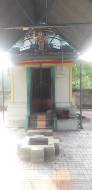Arulmigu Mavadipillayar Temple, Kidathalaimedu - 609811 அருள்மிகு மாவடிப்பிள்ளையார் திருக்கோவில், கிடைதலைமேடு - 609811, Mayiladuthurai - Ancient Temple Architecture and History Image 7