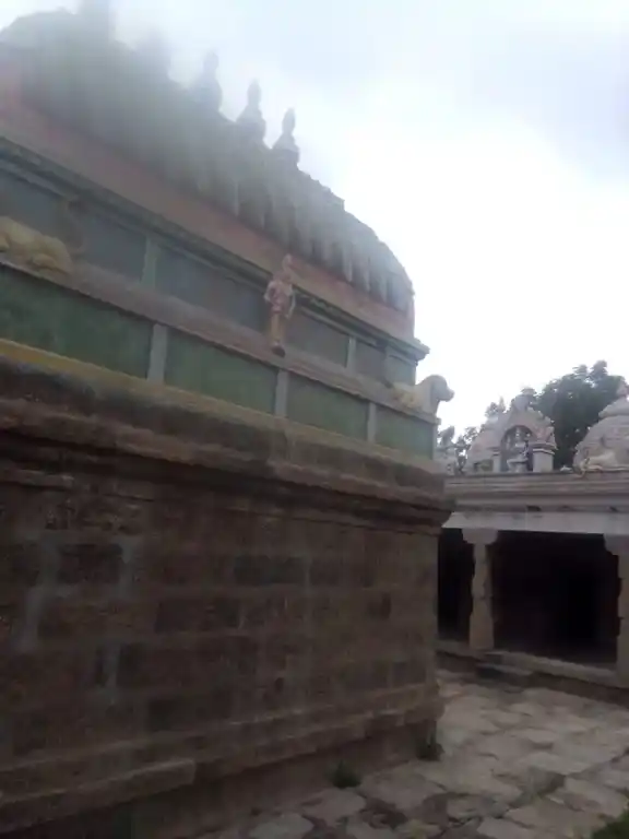 Arulmigu Mavadiyan Temple, Puthanampatti - 621002 Arulmigu Mavadiyan Temple, Puthanampatti - 621002, Thiruchirappalli - Ancient Temple Architecture and History Image 2