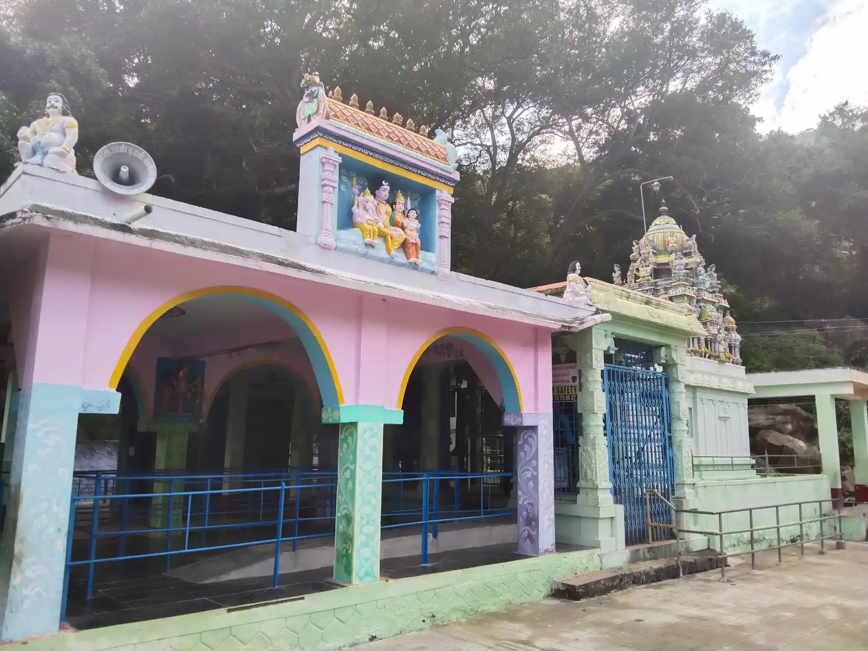 Arulmigu Mavootru Velappar Temple, Kadamalaikundu - 625512 அருள்மிகு மாவூற்று வேலப்பர் திருக்கோயில் கடமலைக்குண்டு கிராமம், ஆண்டிபட்டி - 625512, Theni - Ancient Temple Architecture and History Image 3