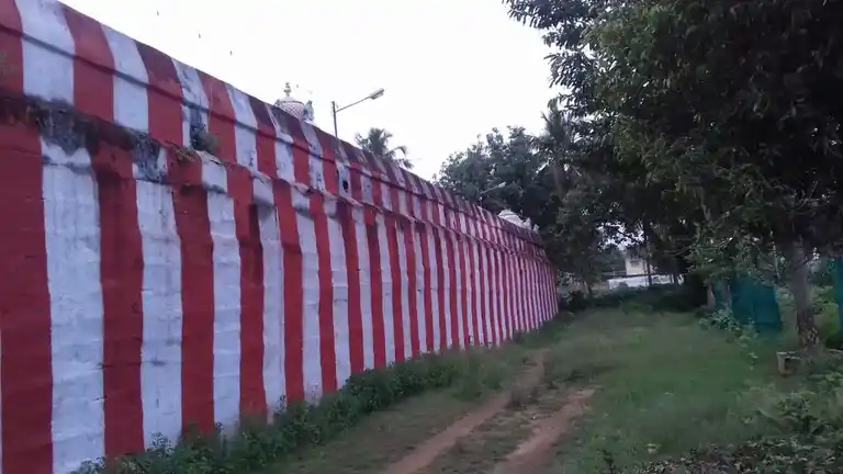 Arulmigu Mayuranatha Swamy Temple, Pethavanallur, - 626117 அருள்மிகு மாயூரநரதசாமி திருக்கோயில், Pethavanallur, Rajaplayam - 626117, Virudhunagar - Ancient Temple Architecture and History Image 4