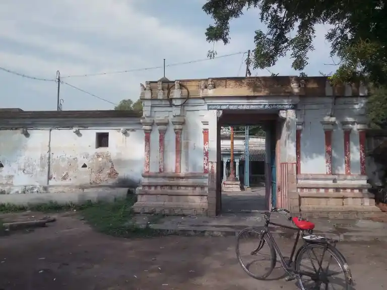 Arulmigu Mayuranathasami Temple, Agraharam, Jevanthinathapuram - 621601 அருள்மிகு மயூரநாதசுவாமி திருக்கோயில், Agraharam, Jevanthinathapuram - 621601, Thiruchirappalli - Ancient Temple Architecture and History Image 2