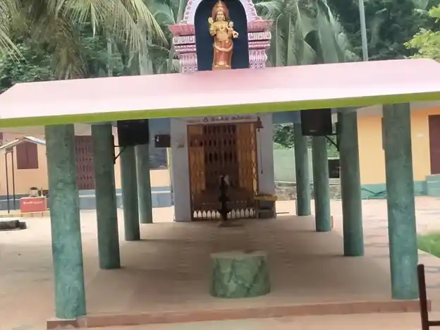 Arulmigu Mecode Ambalam Valiatrumugam Temple, Valiatrumugam, Mecode - 629804 Arulmigu Mecode Ambalam Valiatrumugam Temple, Valiatrumugam, Mecode - 629804, Kanyakumari - Ancient Temple Architecture and History Image 2