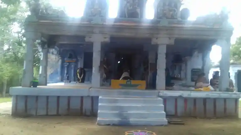 Arulmigu Meenachi Chokanathar Temple, Kozhinchivadi - 644686