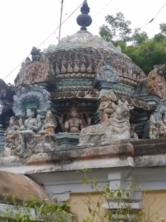 Arulmigu Meenachi Sundareswarar Temple, Theekshasauthiram - 613104 அருள்மிகு மீனாட்சிசுந்தரேஸ்வரர் திருக்கோயில், Theekshasauthiram - 613104, Thanjavur - Ancient Temple Architecture and History Image 2