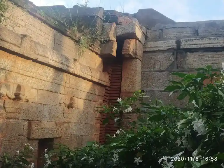 Arulmigu Meenachi Sundreshwarar Temple, Manapparai, Kumaravadi - 621306 அருள்மிகு மீனாட்சி சுந்தரேஸ்வரர் டீ திருக்கோயில், மணப்பாறை, குமாரவாடி - 621306, Thiruchirappalli - Ancient Temple Architecture and History Image 4