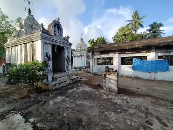 Arulmigu Meenachiamman Temple, Kottaiundar Iruppu, Orathanadu - 614019 அருள்மிகு மீனாட்சி அம்மன் திருக்கோயில், கொட்டையுண்டார் இருப்பு, ஒரத்தனாடு - 614019, Thanjavur - Ancient Temple Architecture and History Image 5