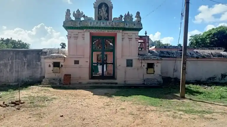 Arulmigu Meenachsundareswar Temple, Vedaypuram, Vedaypuram - 610102 அருள்மிகு மீனாட்சிசுந்தரேஸ்வரர் திருக்கோயில், Vedaypuram, Vedaypuram - 610102, Thiruvarur - Ancient Temple Architecture and History Image 4