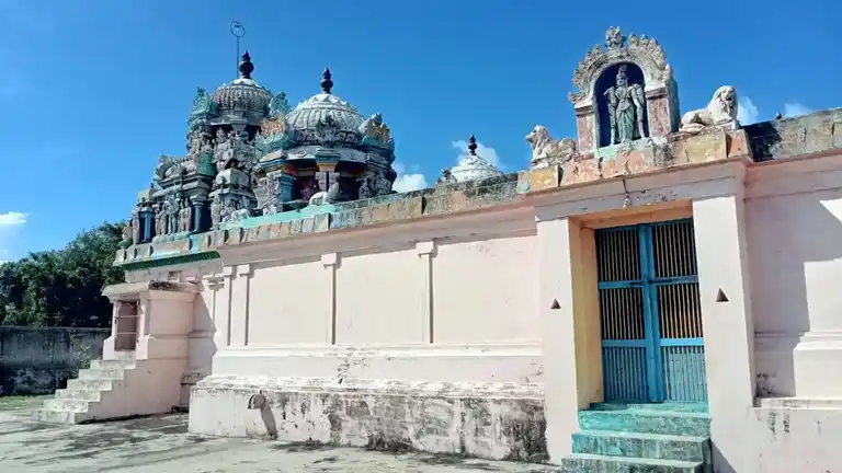 Arulmigu Meenachsundareswar Temple, Vedaypuram, Vedaypuram - 610102 அருள்மிகு மீனாட்சிசுந்தரேஸ்வரர் திருக்கோயில், Vedaypuram, Vedaypuram - 610102, Thiruvarur - Ancient Temple Architecture and History Image 8