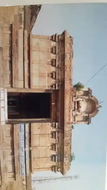 Arulmigu Meenakashi Sundraeswar Temple, Periyakurukkai - 621205 அருள்மிகு மீனாட்சி சுந்தரேசுவரர் திருக்கோயில், பெரிய குருக்கை - 621205, Thiruchirappalli - Ancient Temple Architecture and History Image 4