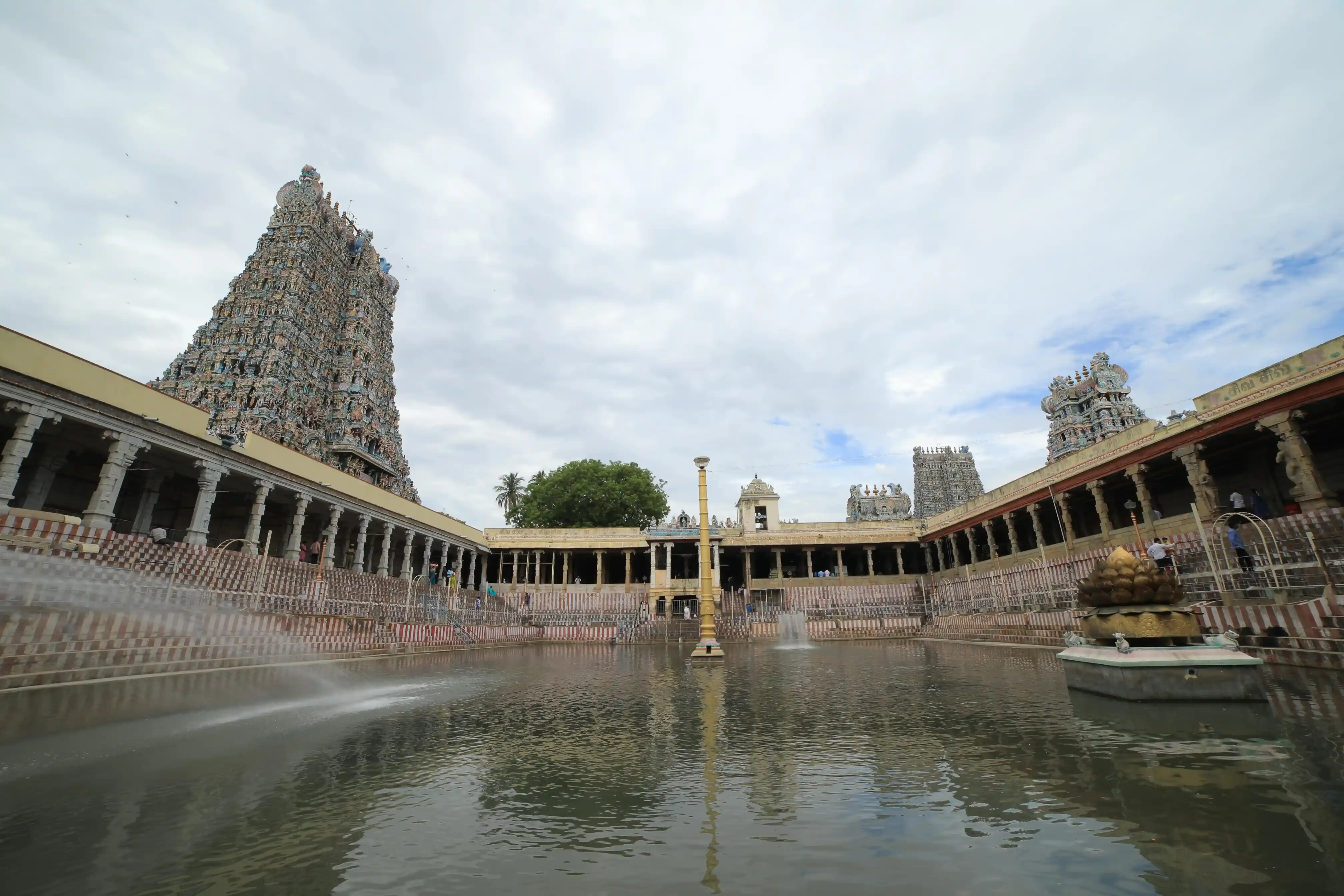 Arulmigu Meenakshi Sundaraswarar Temple, Madurai - 625001 (அருள்மிகு மீனாட்சி சுந்தரேசுவரர் திருக்கோயில், மதுரை, மதுரை - 625001), மதுரை தெற்கு, Madurai - Ancient Temple in Tamil Nadu