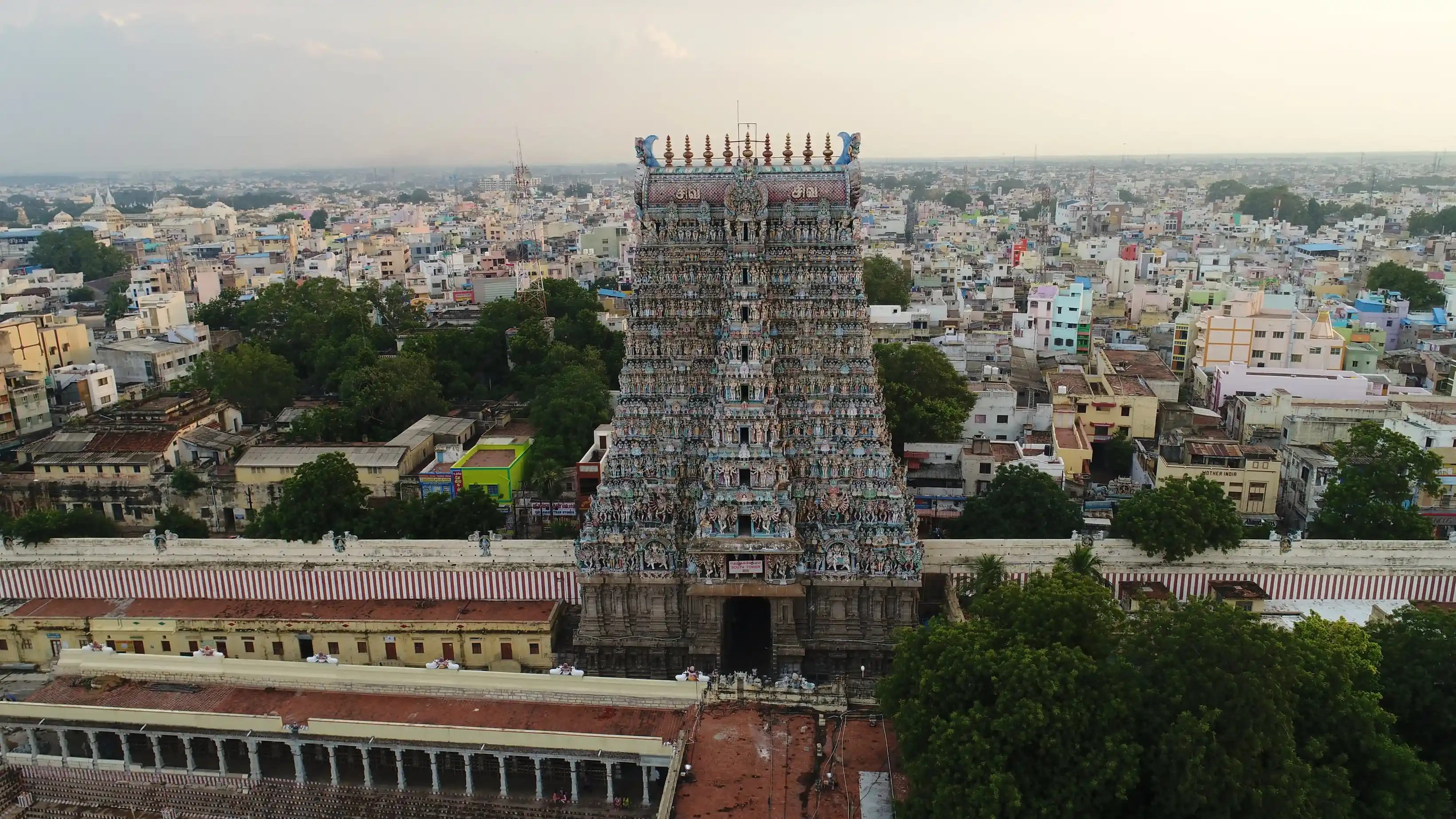 Arulmigu Meenakshi Sundaraswarar Temple, Madurai - 625001 அருள்மிகு மீனாட்சி சுந்தரேசுவரர் திருக்கோயில், மதுரை, மதுரை - 625001, Madurai - Ancient Temple Architecture and History Image 3