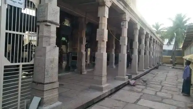 Arulmigu Meenakshi Sundareshwarar Matrum Muthalamman Temple, Paramakudi - 623707 அருள்மிகு மீனாட்சி சுந்தரேஸ்வரர் மற்றும் முத்தாலம்மன் திருக்கோயில், பரமக்குடி, Paramakudi - 623707, Ramanathapuram - Ancient Temple Architecture and History Image 4