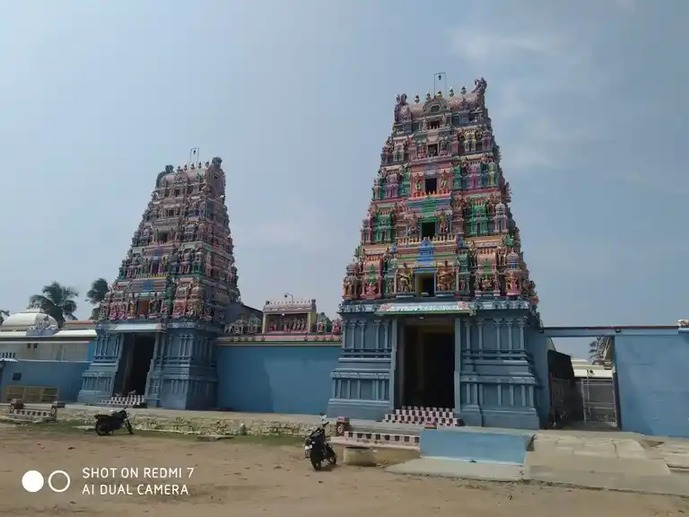 Arulmigu Meenakshi Sundareshwarar Temple, Devakottai - 630302 Arulmigu Meenakshi Sundareshwarar Temple, Devakottai - 630302, Sivagangai - Ancient Temple Architecture and History Image 2