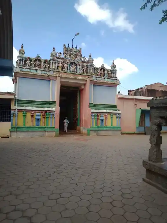 Arulmigu Meenakshi Sundareshwarar Temple, Shevapet, Salem - 636002 அருள்மிகு மீனாட்சி சுந்தரேஸ்வரர் திருக்கோயில், செவ்வாப்பேட்டை, சேலம் - 636002, Salem - Ancient Temple Architecture and History Image 3