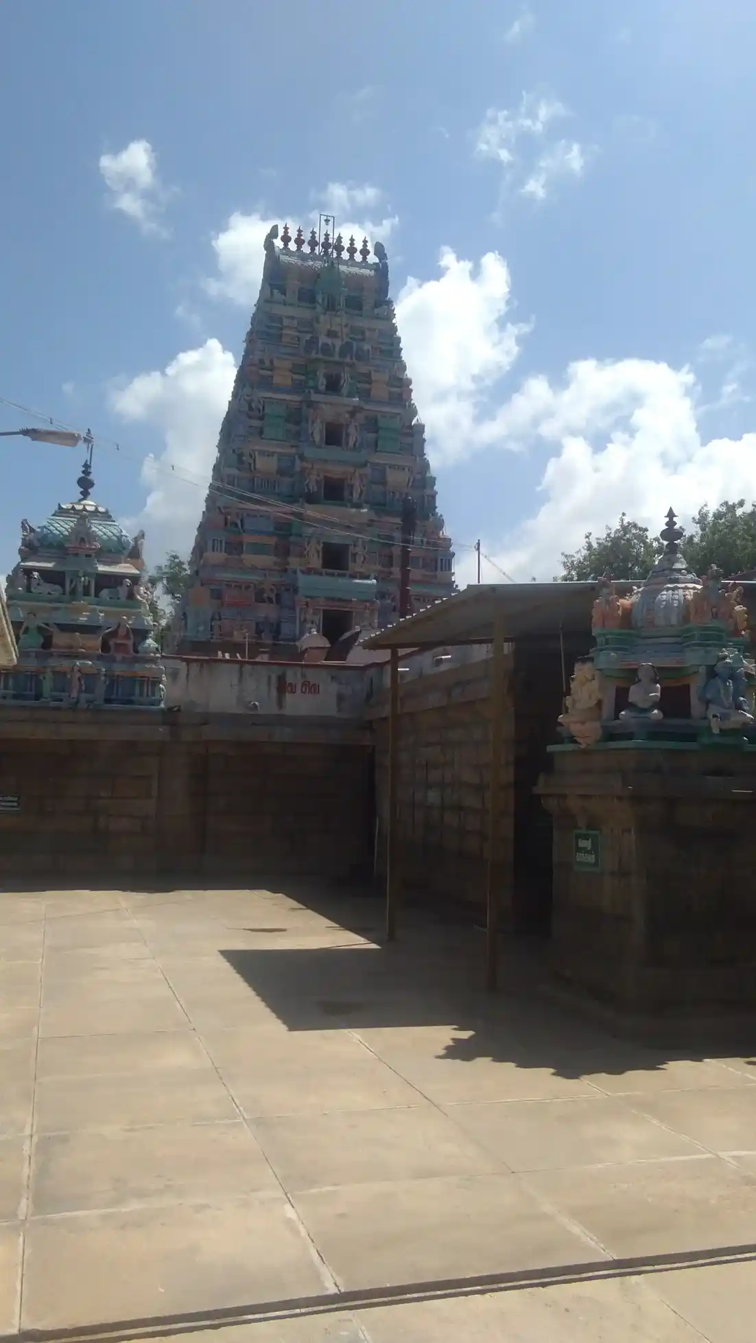 Arulmigu Meenakshi Sundareswarar Temple, Andipatti - 625512 அருள்மிகு மீனாட்சி சுந்தரேஸ்வர் கோயில், ஆண்டிபட்டி - 625512, Theni - Ancient Temple Architecture and History Image 2