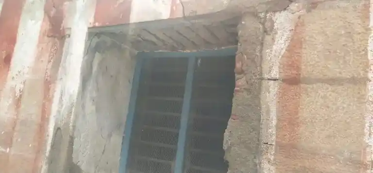 Arulmigu Meenakshi Sundareswarar Temple, Kamuthi - 623603 அருள்மிகு மீனாட்சி சுந்தரேஸ்வரர் திருக்கோயில், கமுதி - 623603, Ramanathapuram - Ancient Temple Architecture and History Image 4