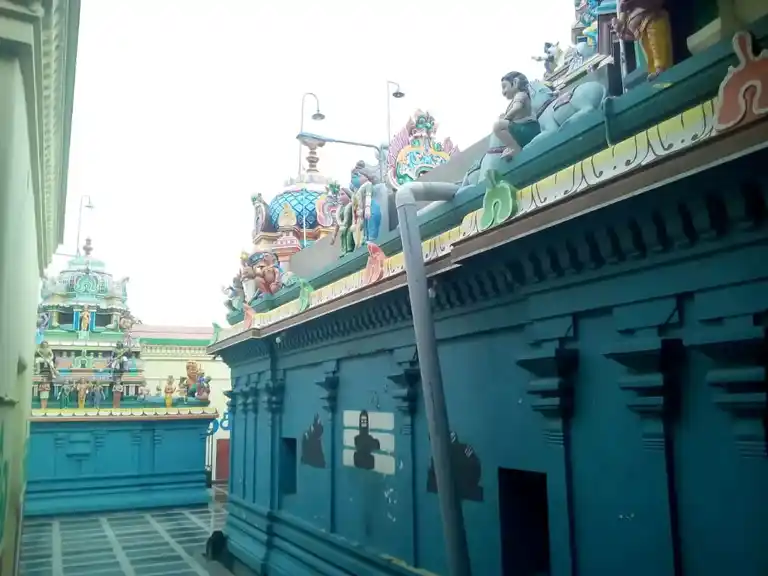Arulmigu Meenakshi Sundareswarar Temple, Kosapet, Vellore - 632001 அருள்மிகு மீனாட்சி சுந்தரேஸ்வரர் திருக்கோயில், கொசப்பேட்டை, வேலூர் - 632001, Vellore - Ancient Temple Architecture and History Image 3